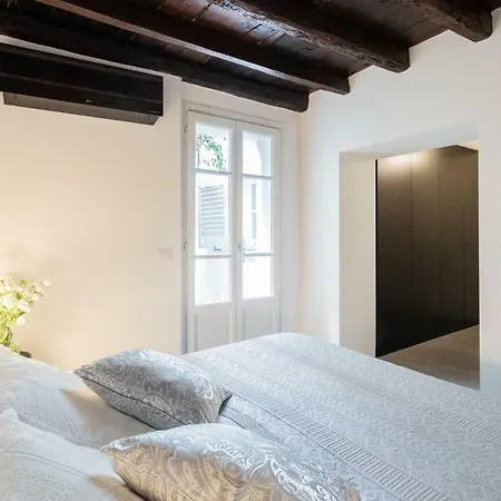 公寓 Shades Of With Private Terrace By Rent