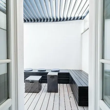 Shades Of With Private Terrace By Rent 公寓 *