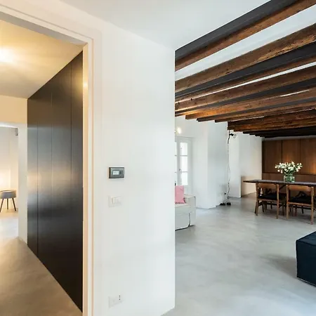 Shades Of With Private Terrace By Rent * 科莫