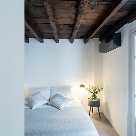 Shades Of With Private Terrace By Rent * كومو